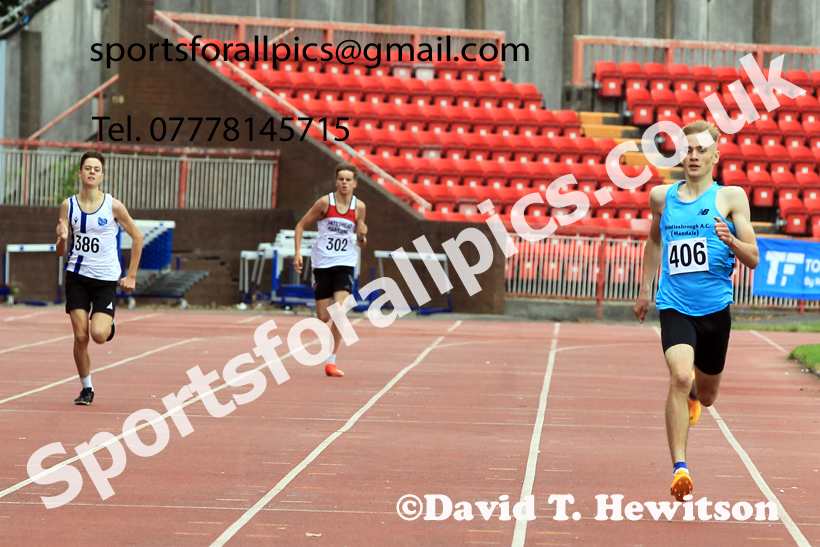 400 metres, Gateshead Tartan Games.  Photo: David T. Hewitson/Sports for All Pics